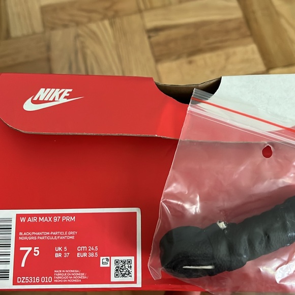Air Max 97 Premium Hangul Day Colorway - Picture 4 of 7
